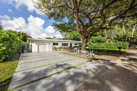 6609 SW 62nd Terrace South Miami FL 33143