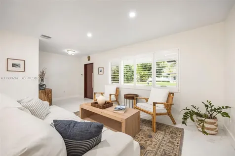 6609 SW 62nd Terrace South Miami FL 33143