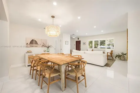 6609 SW 62nd Terrace South Miami FL 33143