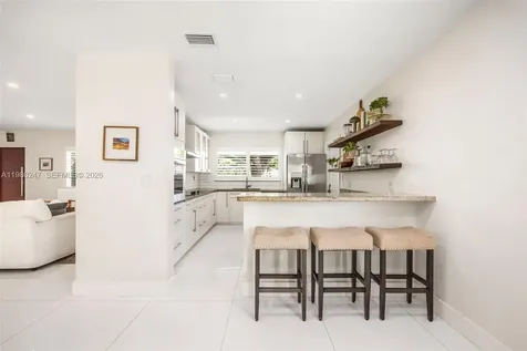 6609 SW 62nd Terrace South Miami FL 33143