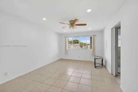 5843 Woodlands Boulevard Tamarac FL 33319
