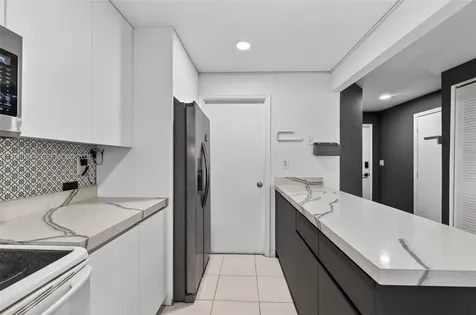 5843 Woodlands Boulevard Tamarac FL 33319