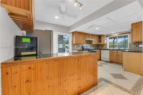 12145 Begonia Way Cooper City FL 33026