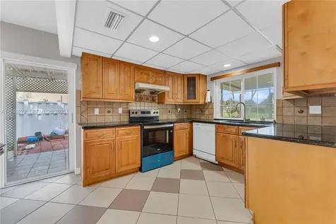 12145 Begonia Way Cooper City FL 33026