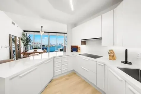 100 S Pointe Drive Miami Beach FL 33139