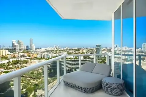 100 S Pointe Drive Miami Beach FL 33139