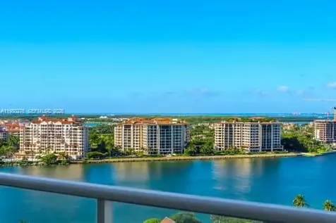 100 S Pointe Drive Miami Beach FL 33139