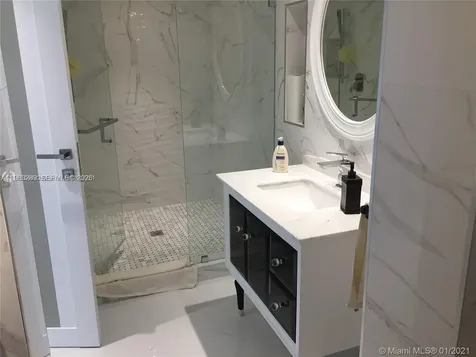 16485 Collins Avenue Sunny Isles Beach FL 33160