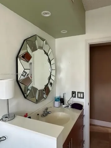 17100 N Bay Road Sunny Isles Beach FL 33160