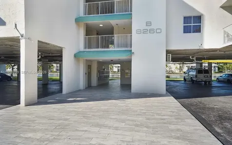 8260 SW 210th Street Cutler Bay FL 33189