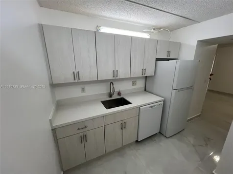 8260 SW 210th Street Cutler Bay FL 33189