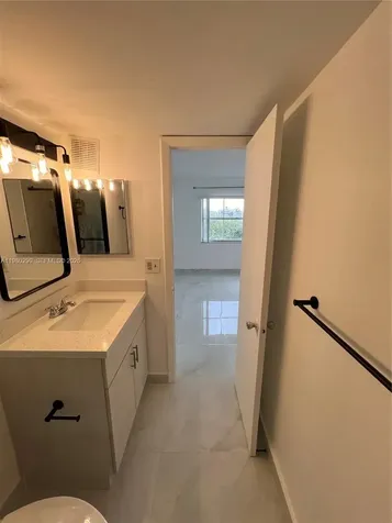 8260 SW 210th Street Cutler Bay FL 33189