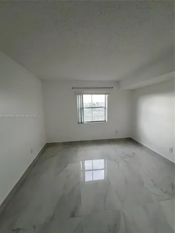 8260 SW 210th Street Cutler Bay FL 33189