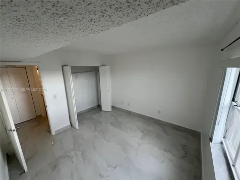 8260 SW 210th Street Cutler Bay FL 33189