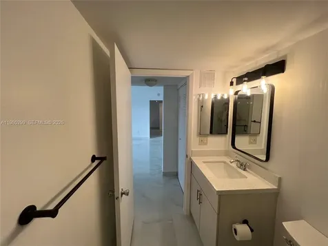 8260 SW 210th Street Cutler Bay FL 33189