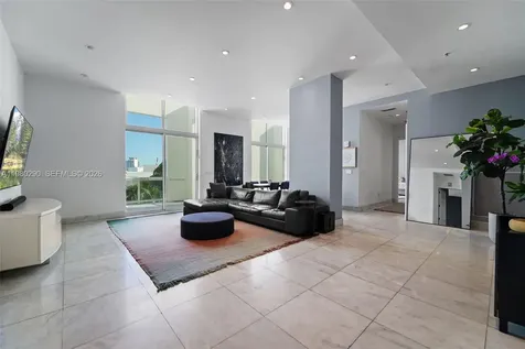 2001 Meridian Avenue Miami Beach FL 33139