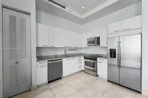 2001 Meridian Avenue Miami Beach FL 33139
