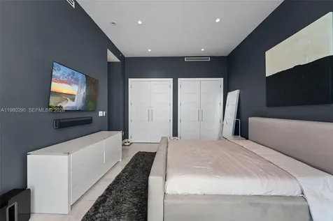 2001 Meridian Avenue Miami Beach FL 33139