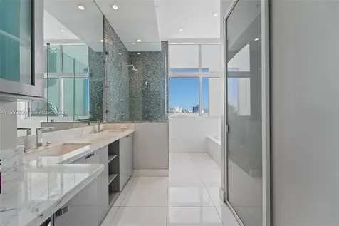2001 Meridian Avenue Miami Beach FL 33139