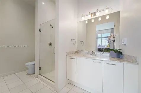 2001 Meridian Avenue Miami Beach FL 33139