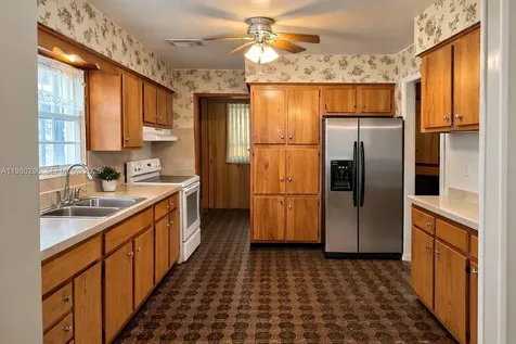 3930 NW 185th Street Miami Gardens FL 33055