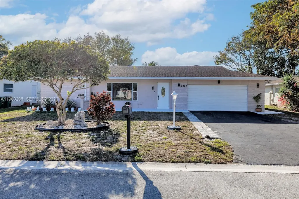 8209 NW 91st Avenue Tamarac FL 33321