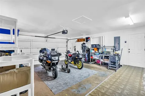 8209 NW 91st Avenue Tamarac FL 33321
