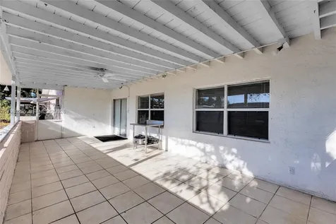 8209 NW 91st Avenue Tamarac FL 33321