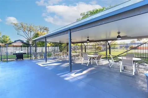 8209 NW 91st Avenue Tamarac FL 33321