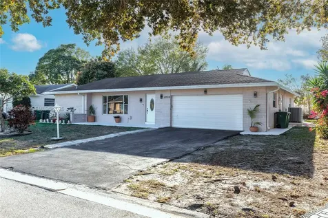 8209 NW 91st Avenue Tamarac FL 33321