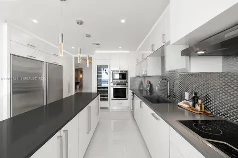 5959 Collins Avenue Miami Beach FL 33140