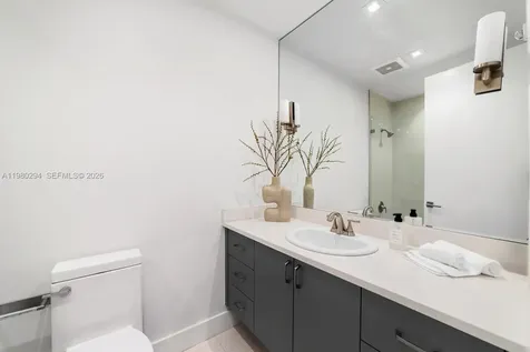 5959 Collins Avenue Miami Beach FL 33140