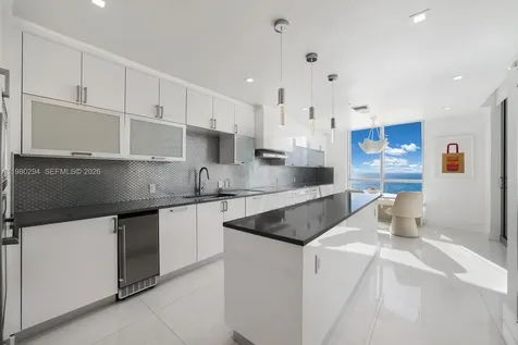 5959 Collins Avenue Miami Beach FL 33140