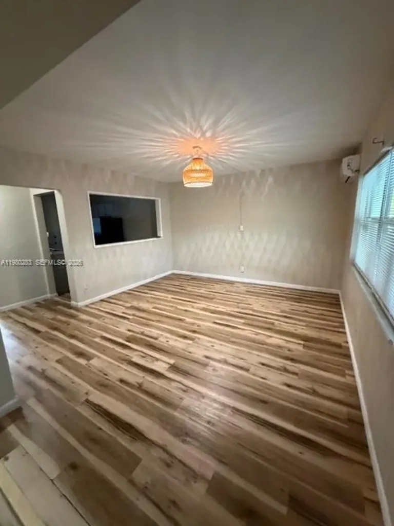 1721 NE 15th Avenue Fort Lauderdale FL 33305