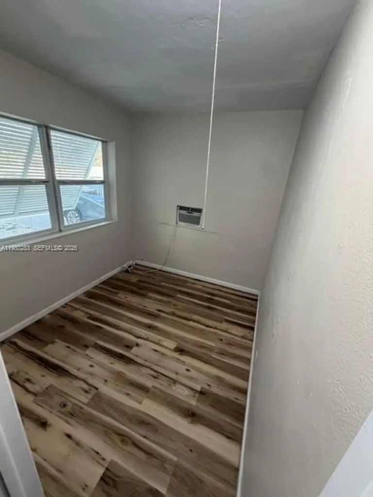 1721 NE 15th Avenue Fort Lauderdale FL 33305