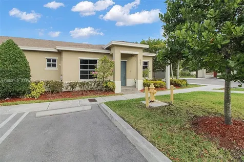 552 NE 5th Way Florida City FL 33034