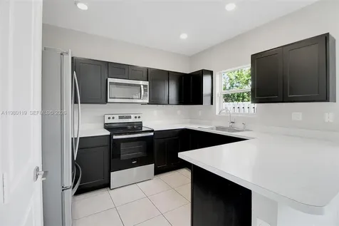 552 NE 5th Way Florida City FL 33034