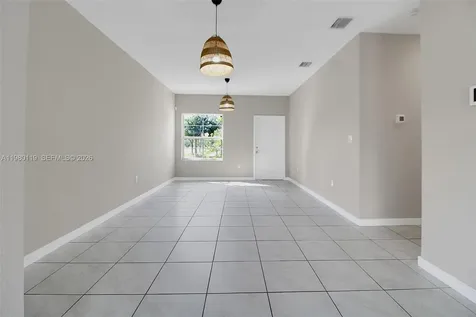 552 NE 5th Way Florida City FL 33034