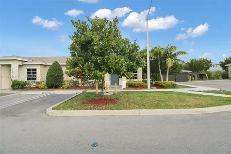 552 NE 5th Way Florida City FL 33034