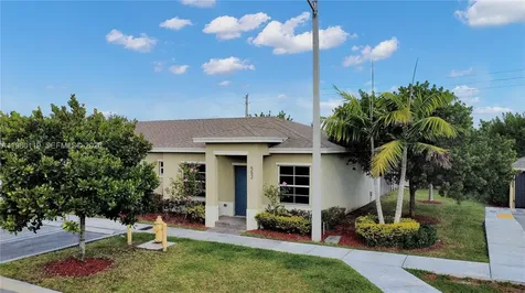 552 NE 5th Way Florida City FL 33034