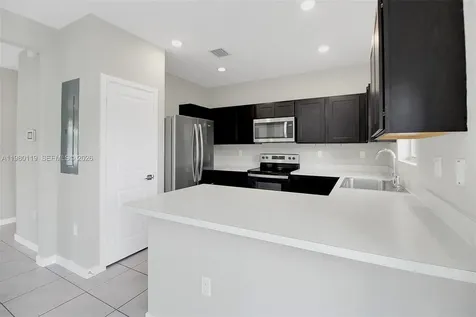 552 NE 5th Way Florida City FL 33034