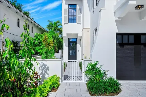 2710 S Le Jeune Road Coral Gables FL 33134