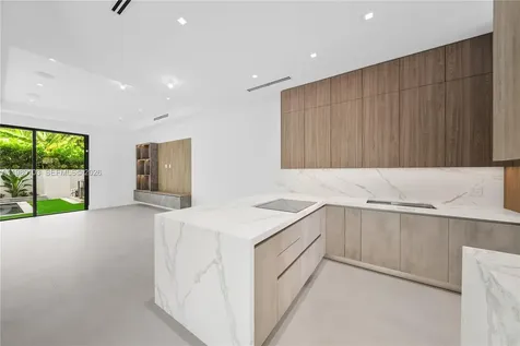 2710 S Le Jeune Road Coral Gables FL 33134