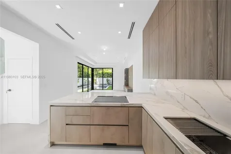 2710 S Le Jeune Road Coral Gables FL 33134