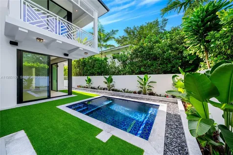 2710 S Le Jeune Road Coral Gables FL 33134