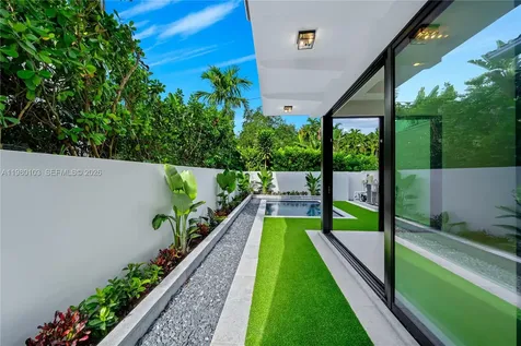2710 S Le Jeune Road Coral Gables FL 33134