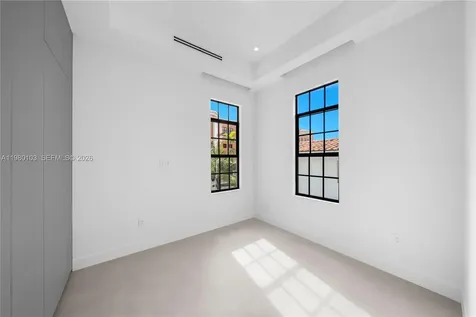 2710 S Le Jeune Road Coral Gables FL 33134