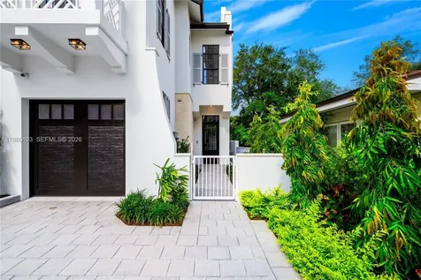 2710 S Le Jeune Road Coral Gables FL 33134