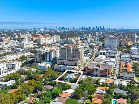 2710 S Le Jeune Road Coral Gables FL 33134