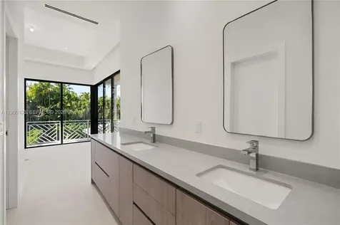2710 S Le Jeune Road Coral Gables FL 33134